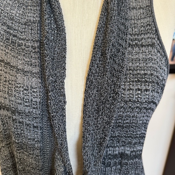 Grace & Lace Sleeveless Cardigan size Large - Picture 2 of 7